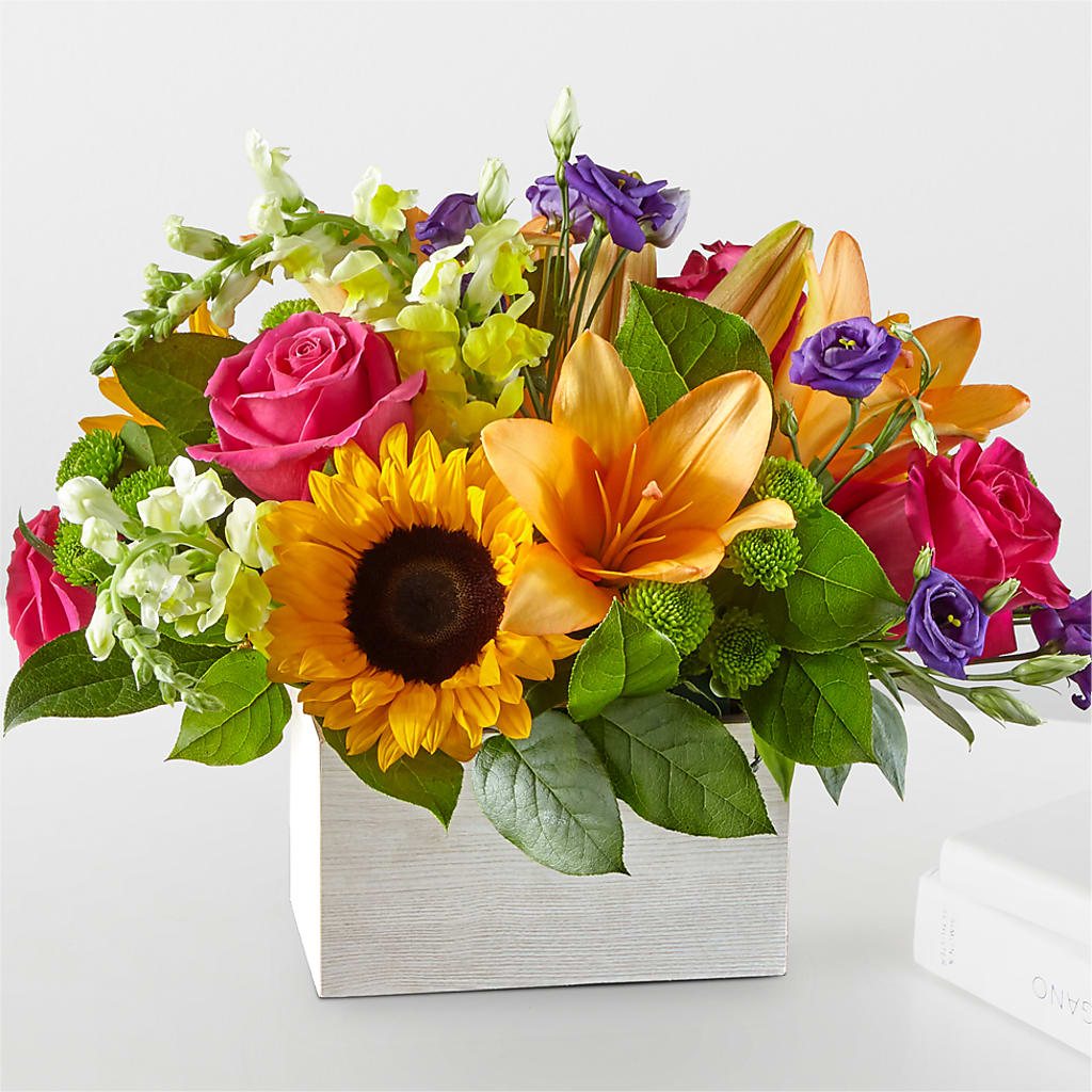 Best Day Box Bouquet – Gunnels Florist Inc, Cookeville TN
