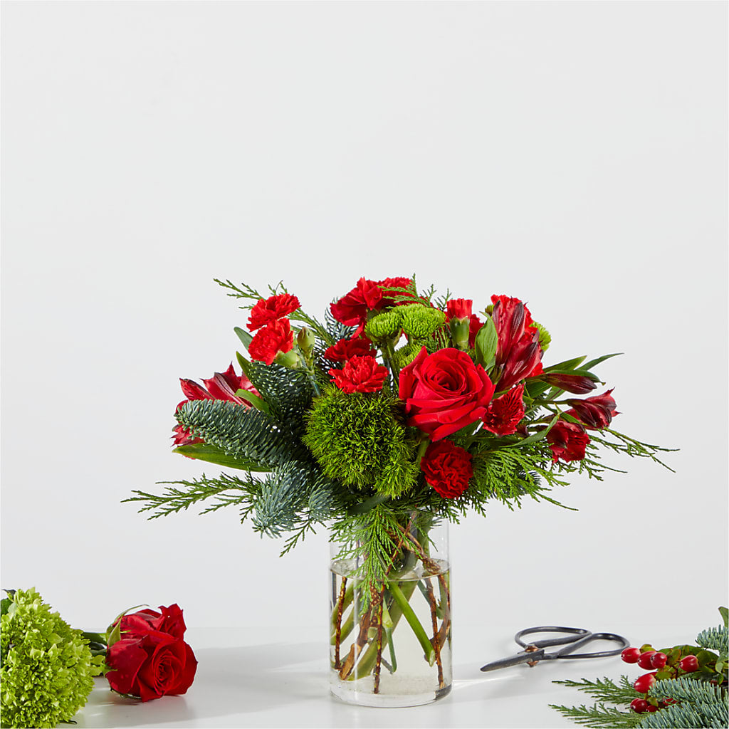 Merry Moment Bouquet – A Florist Original – Gunnels Florist Inc, Cookeville TN