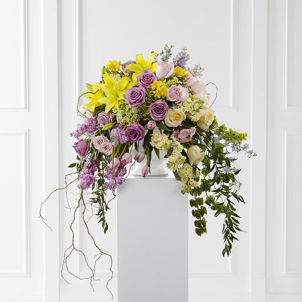 Display of Affection Arrangement – Gunnels Florist Inc, Cookeville TN