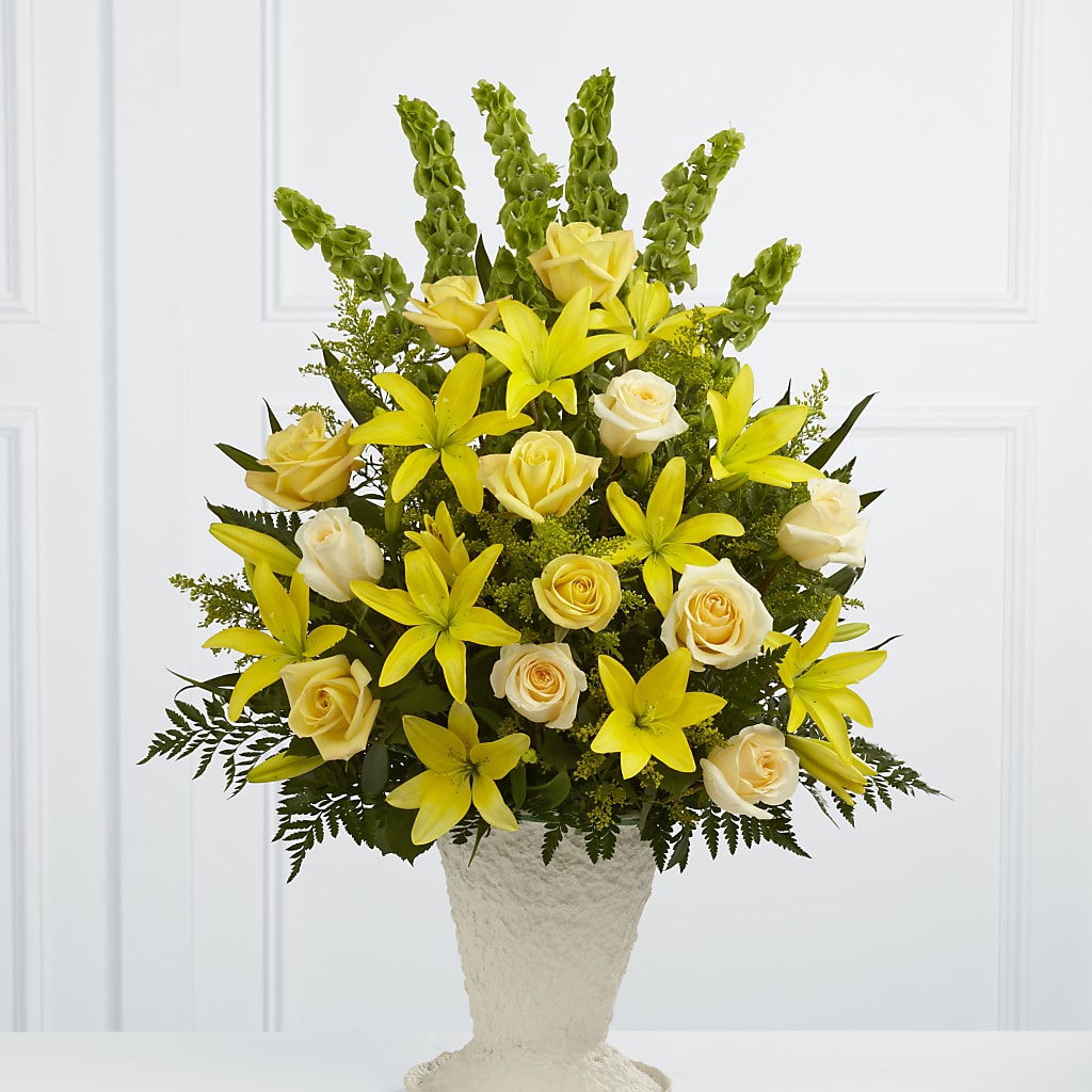 Golden Memories Arrangement – Gunnels Florist Inc, Cookeville TN