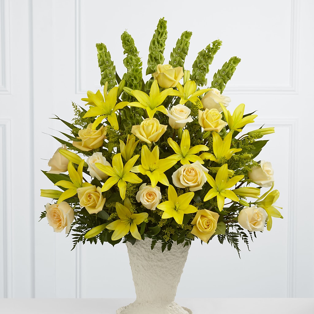 Golden Memories Arrangement – Gunnels Florist Inc, Cookeville TN