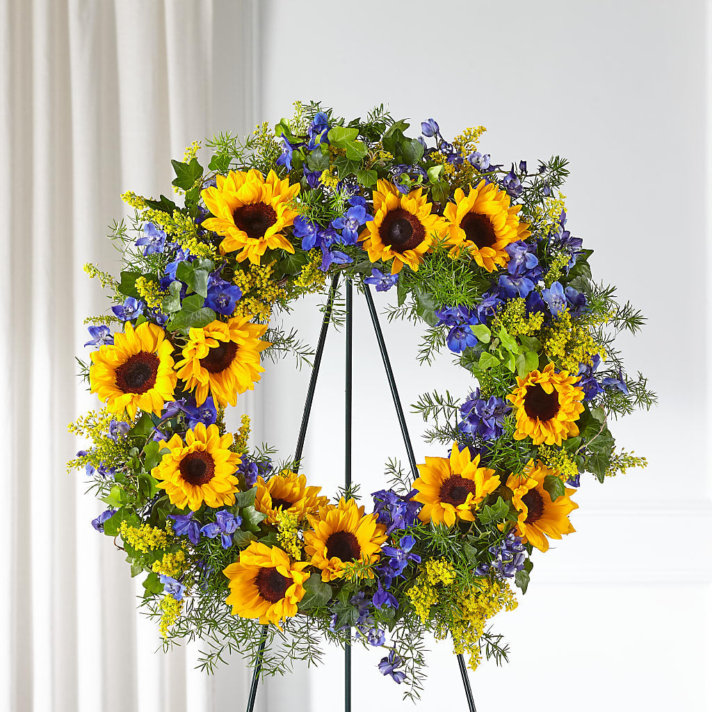 Bright Rays Wreath – Gunnels Florist Inc, Cookeville TN