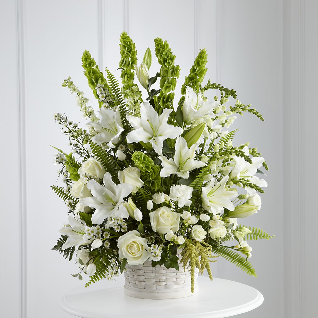 In Our Thoughts Arrangement – Gunnels Florist Inc, Cookeville TN