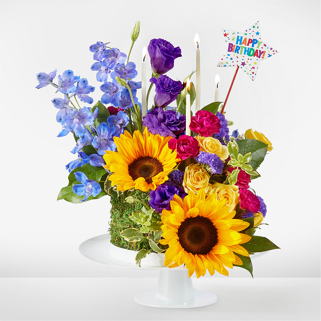 Star of the Day Floral Cake – Gunnels Florist Inc, Cookeville TN