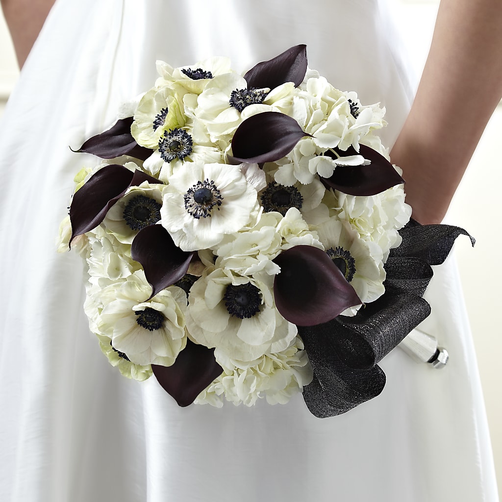 To Have and To Hold Bouquet – Gunnels Florist Inc, Cookeville TN