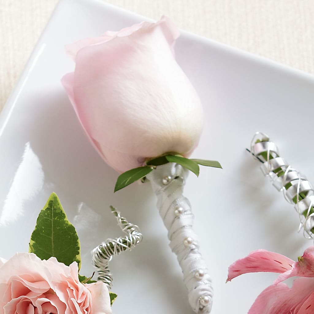 Pink Rose Boutonniere – Gunnels Florist Inc, Cookeville TN