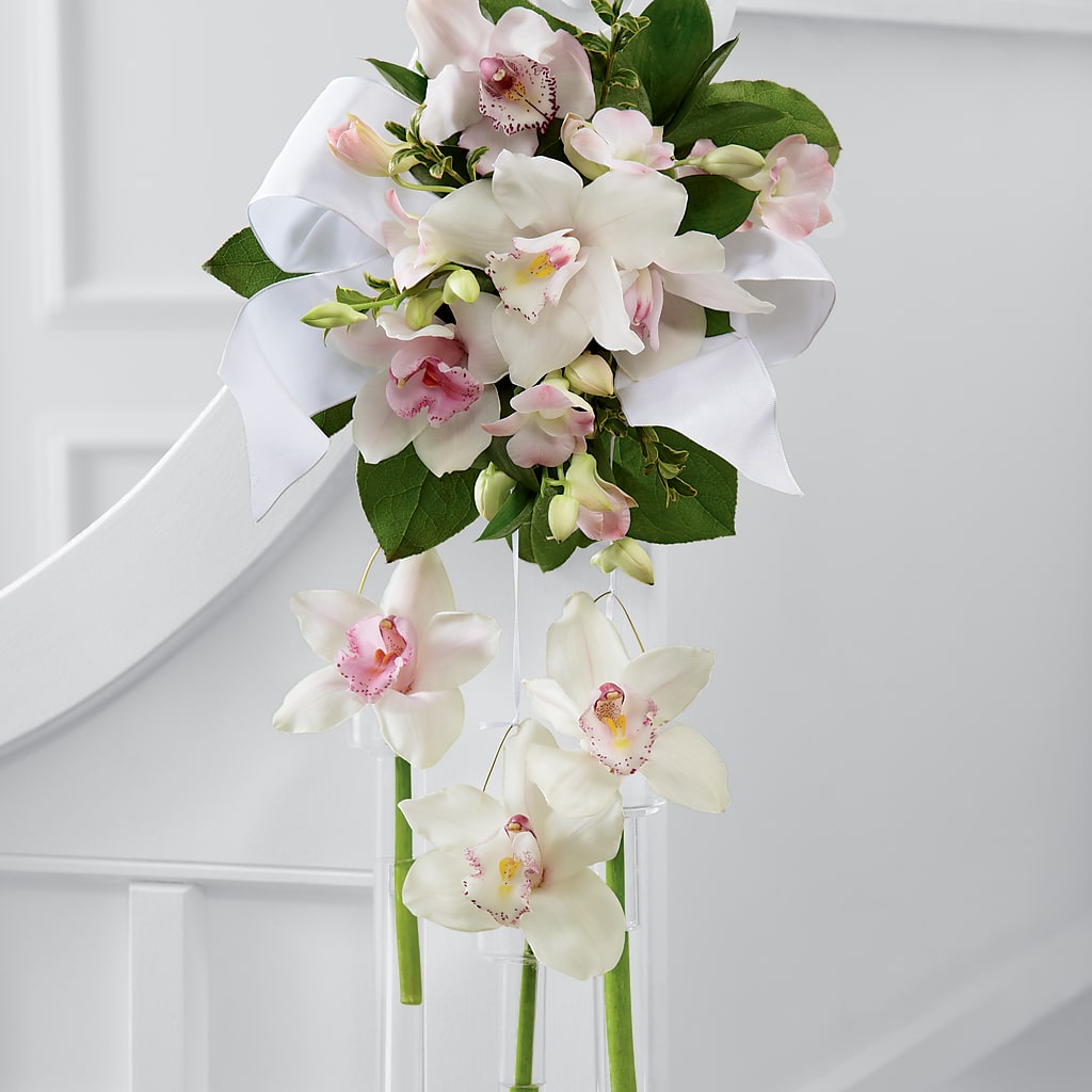 Perfect Entrance Pew Arrangement – Gunnels Florist Inc, Cookeville TN