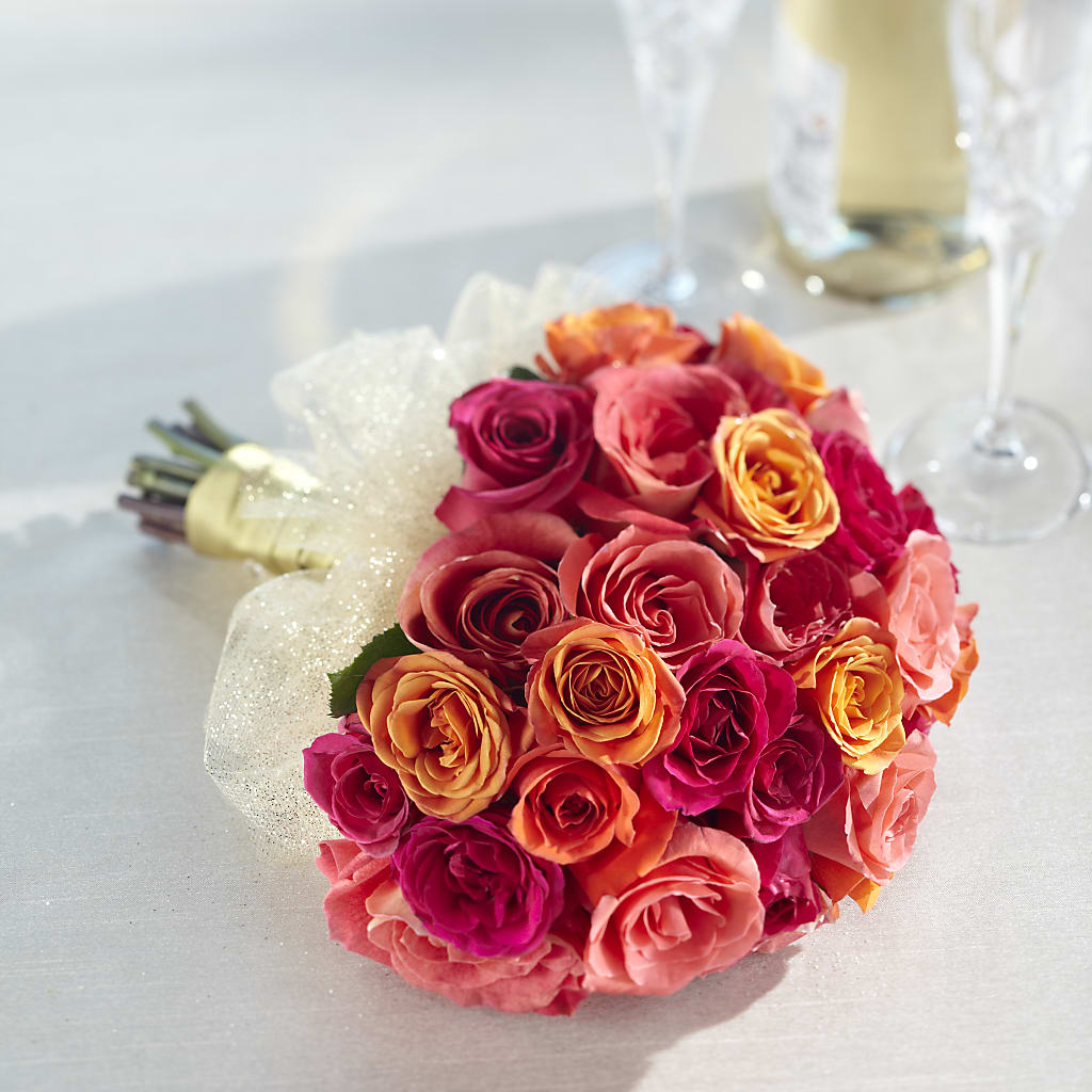 Sweet Roses Bouquet – Gunnels Florist Inc, Cookeville TN