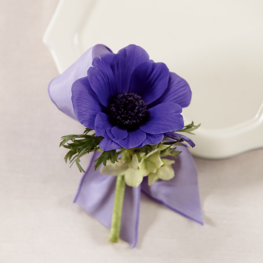 Purple Passion Boutonniere – Gunnels Florist Inc, Cookeville TN