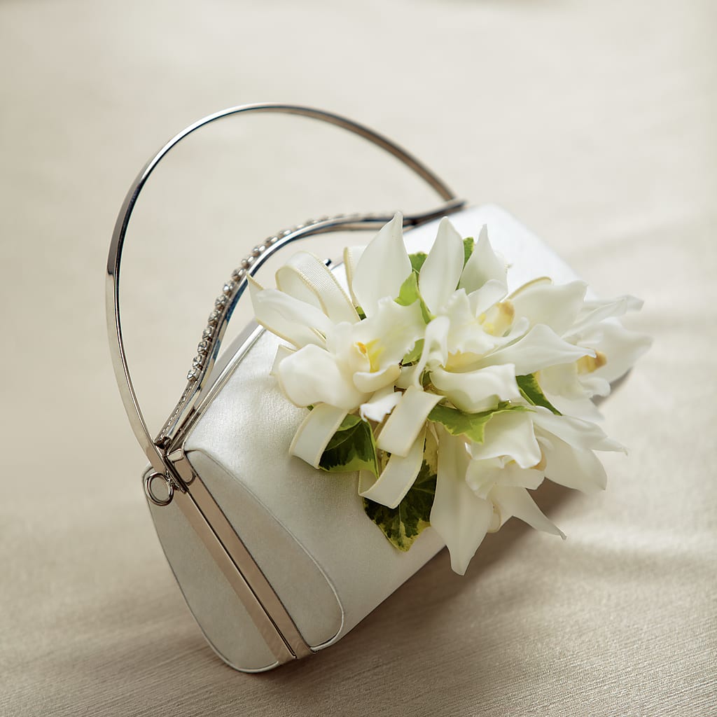 White Purse Decor – Gunnels Florist Inc, Cookeville TN