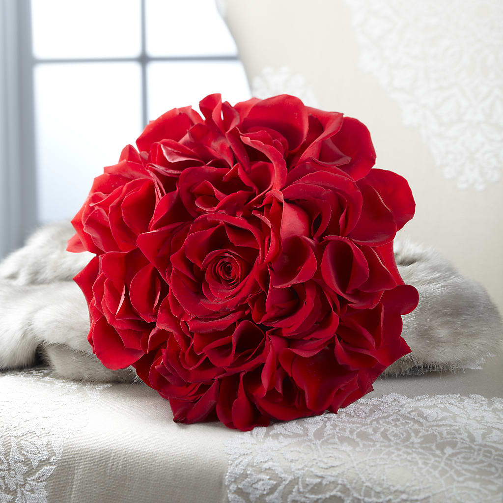 Composite Rose Bouquet – Gunnels Florist Inc, Cookeville TN