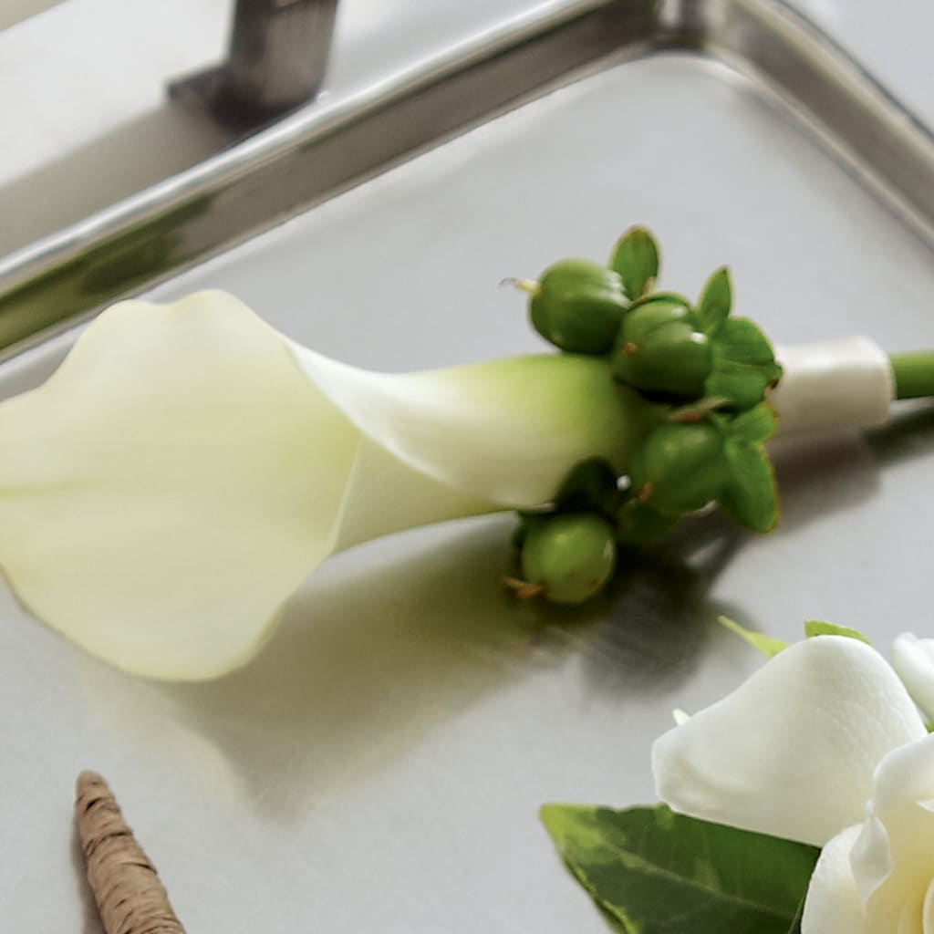 White Calla Boutonniere – Gunnels Florist Inc, Cookeville TN