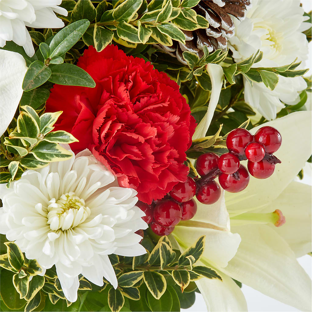 Festive Moments Tree –  Gunnels Florist Inc, Cookeville TN