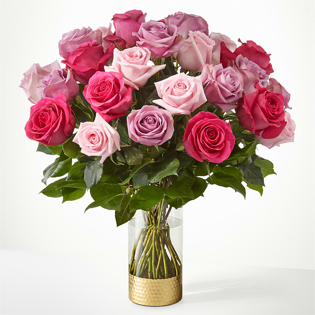 Pure Beauty Mixed Roses –  Gunnels Florist Inc, Cookeville TN