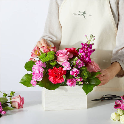 Sweetberry Box – A Florist Original –  Gunnels Florist Inc, Cookeville TN