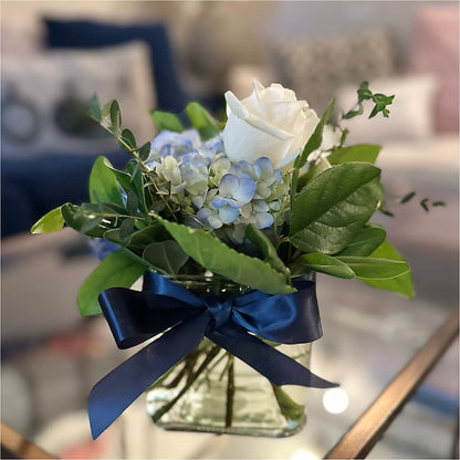 Sky Blue Delight Bouquet –  Gunnels Florist Inc, Cookeville TN