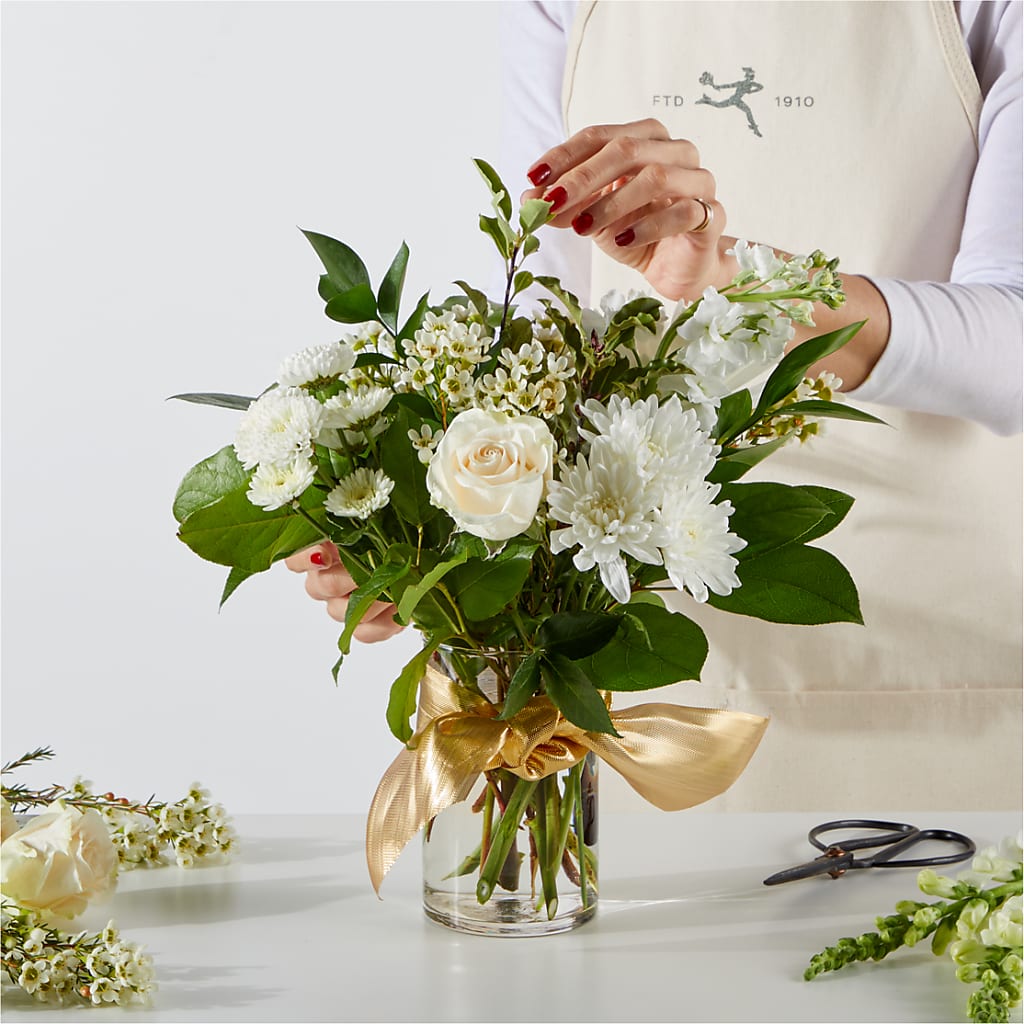 New Beginnings – A Florist Original –  Gunnels Florist Inc, Cookeville TN