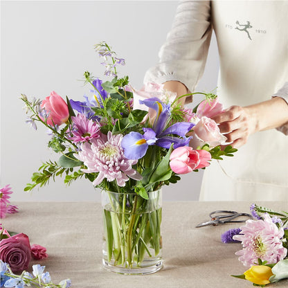 Pastel Tradition - A Florist Original –  Gunnels Florist Inc, Cookeville TN