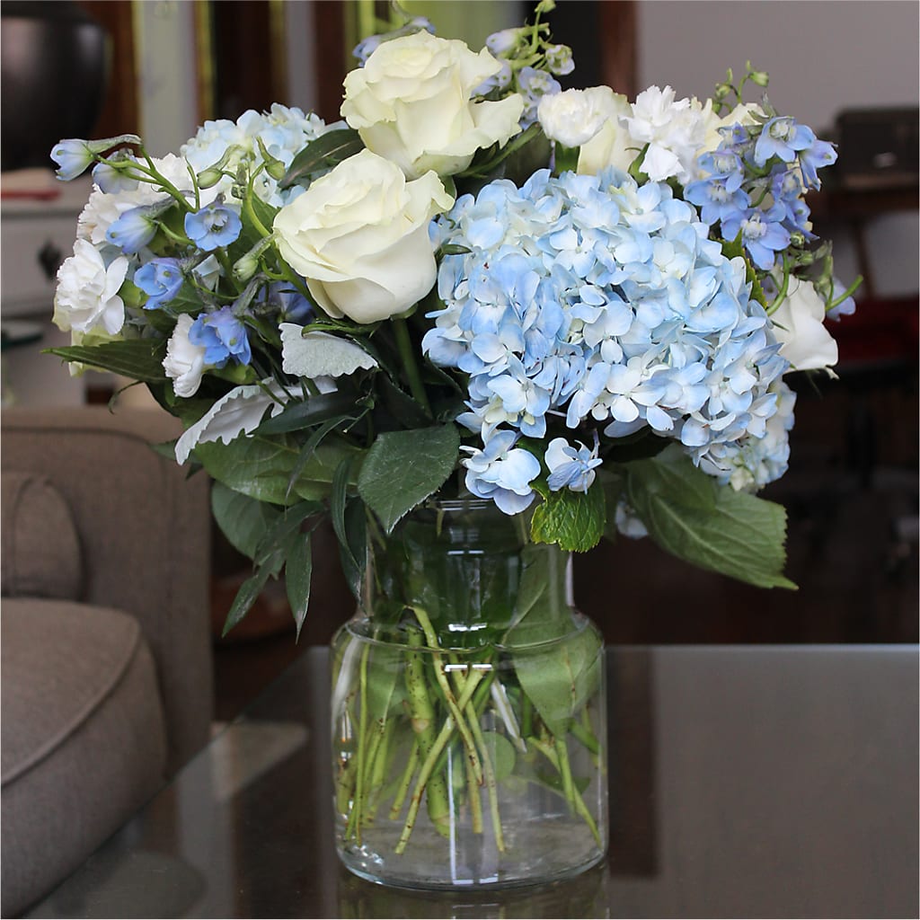 Clear Skies Bouquet –  Gunnels Florist Inc, Cookeville TN
