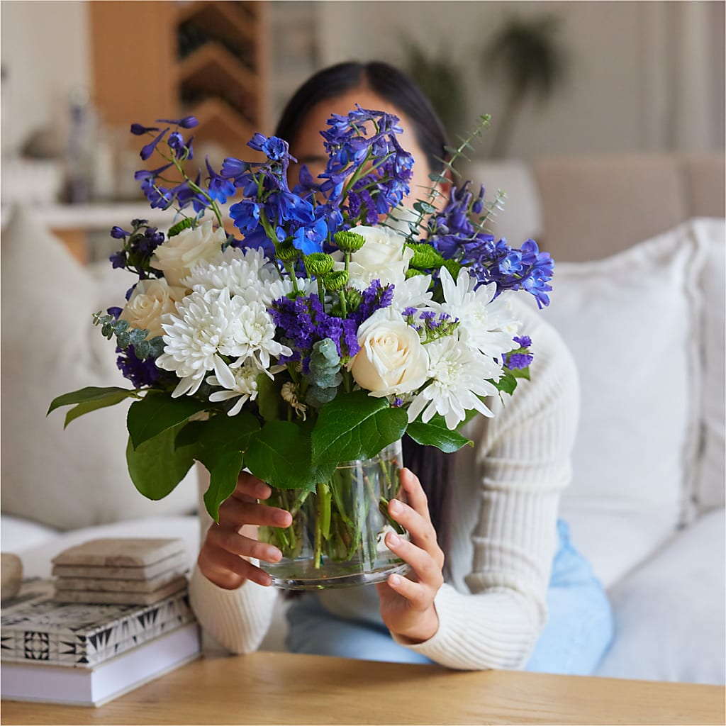 Cerulean Waves Bouquet –  Gunnels Florist Inc, Cookeville TN