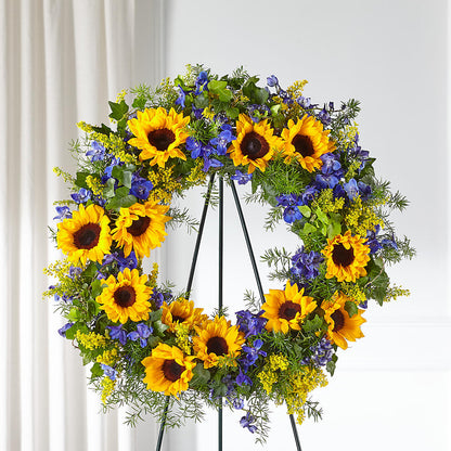 Bright Rays Wreath –  Gunnels Florist Inc, Cookeville TN