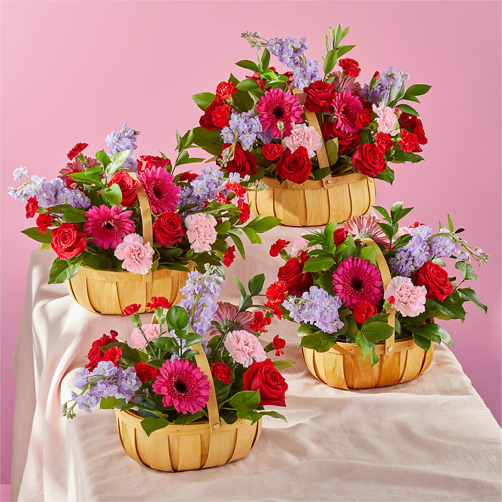 Pink Picnic Basket –  Gunnels Florist Inc, Cookeville TN