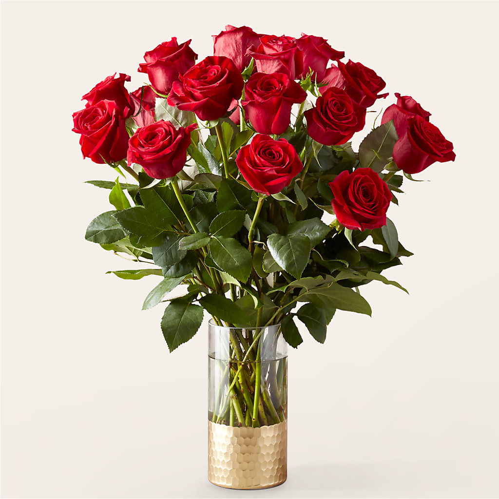 Classic Love Red Rose Bouquet –  Gunnels Florist Inc, Cookeville TN