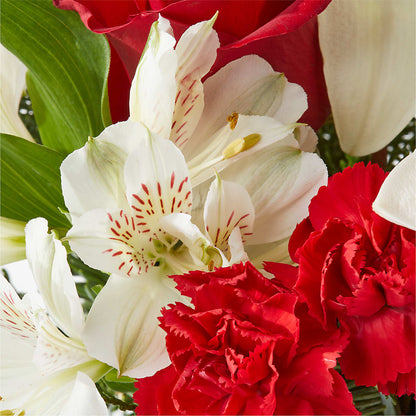 Holiday Season Bouquet –  Gunnels Florist Inc, Cookeville TN