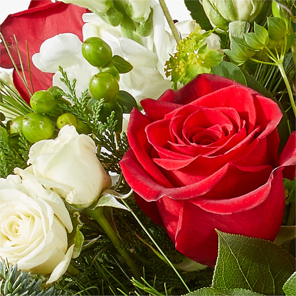 Deck the Halls Bouquet –  Gunnels Florist Inc, Cookeville TN