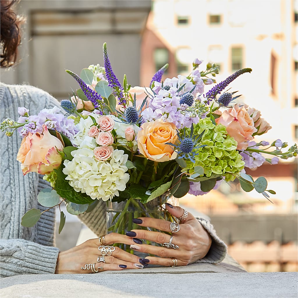 Porch Swing Bouquet –  Gunnels Florist Inc, Cookeville TN