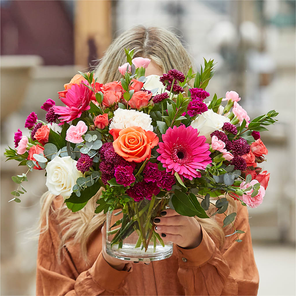 Smell the Roses Bouquet –  Gunnels Florist Inc, Cookeville TN