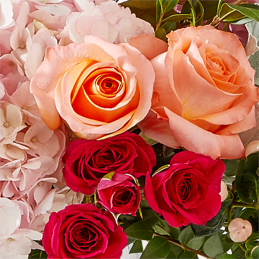 Glitz & Glam Bouquet –  Gunnels Florist Inc, Cookeville TN