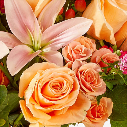 Bisous Bouquet –  Gunnels Florist Inc, Cookeville TN